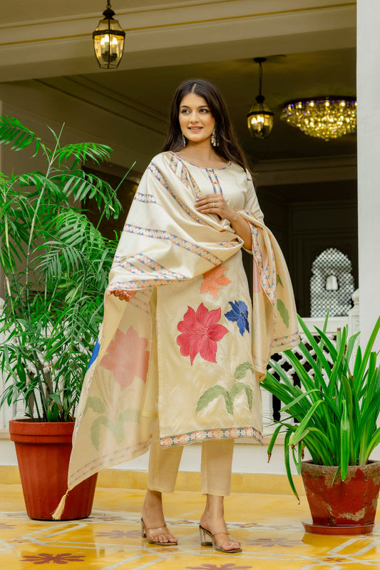 Charming Viscose Silk Embroidery Suit Set