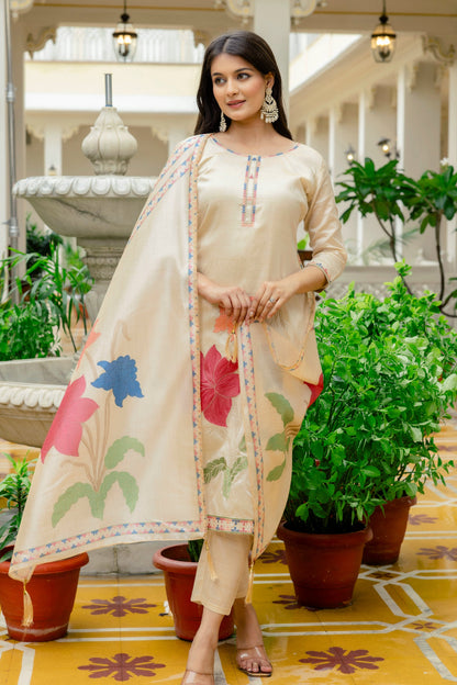 Charming Viscose Silk Embroidery Suit Set