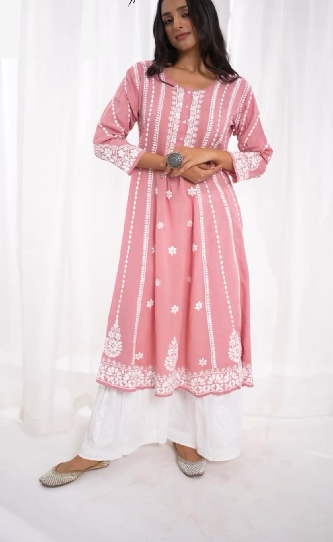 Elegant Rayon Cotton Embroidary Thread Work Kurti & Plazzo Set