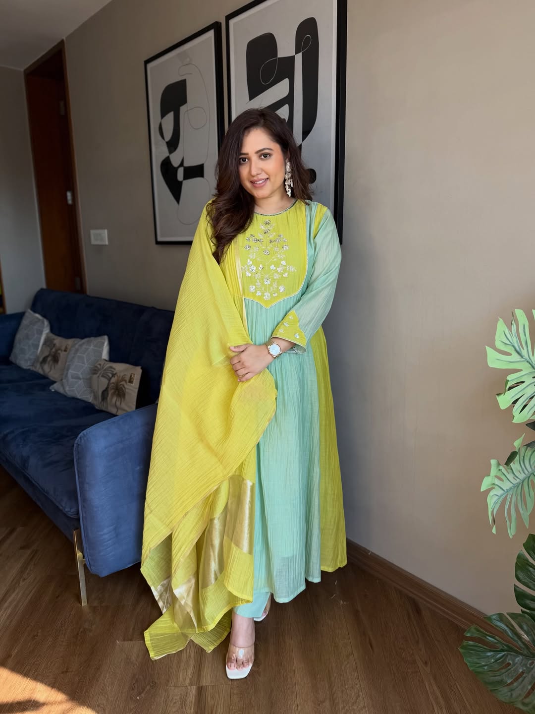 Very Beautiful Mul Chanderi Embroidery Suit Set