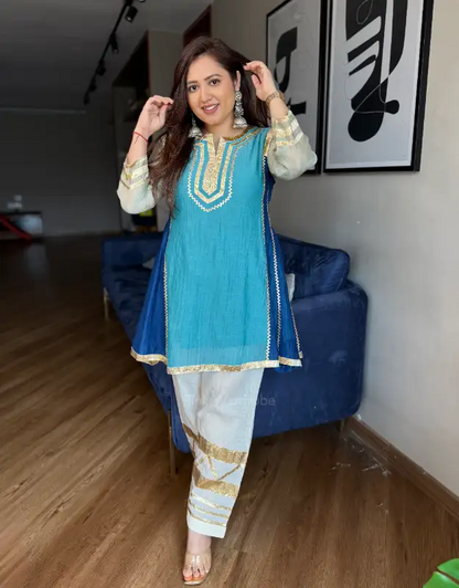 Kareena Kapoor Inspired Pure Mul Chanderi Coored Set