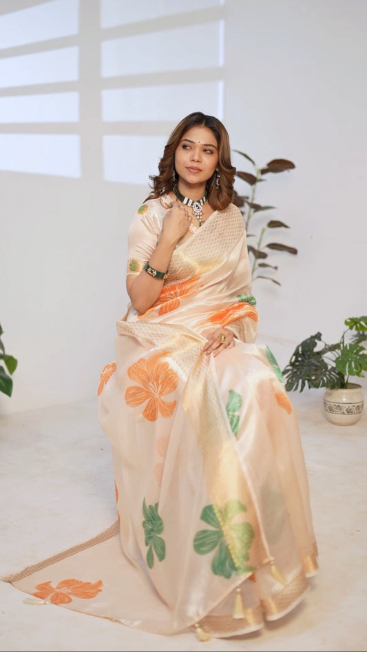 Elegant Cream Handllom Silk Blend Saree With Zari border