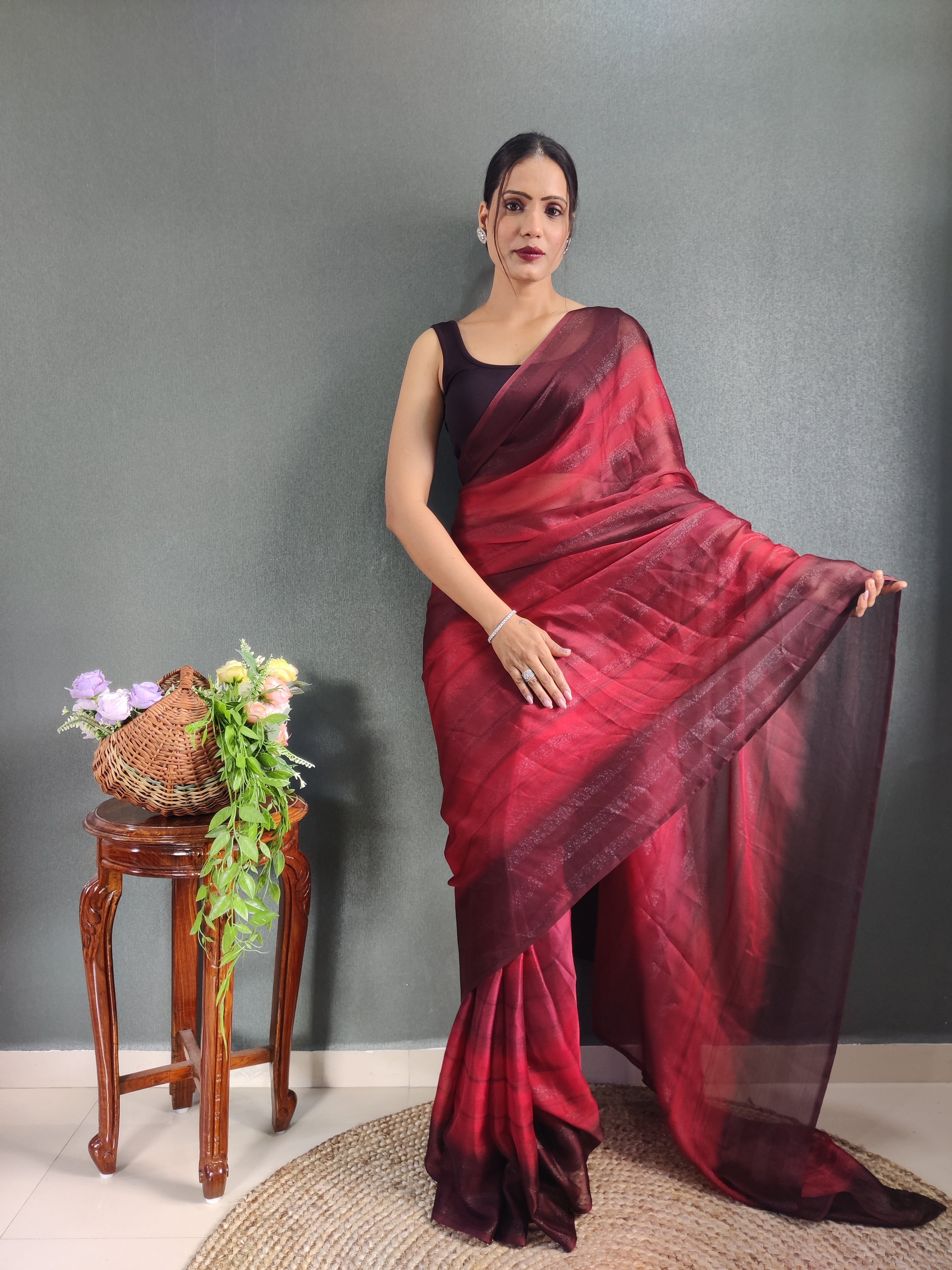 1- Min Ready To Wear Saree In Georgette Fabric With Important Zari Padding