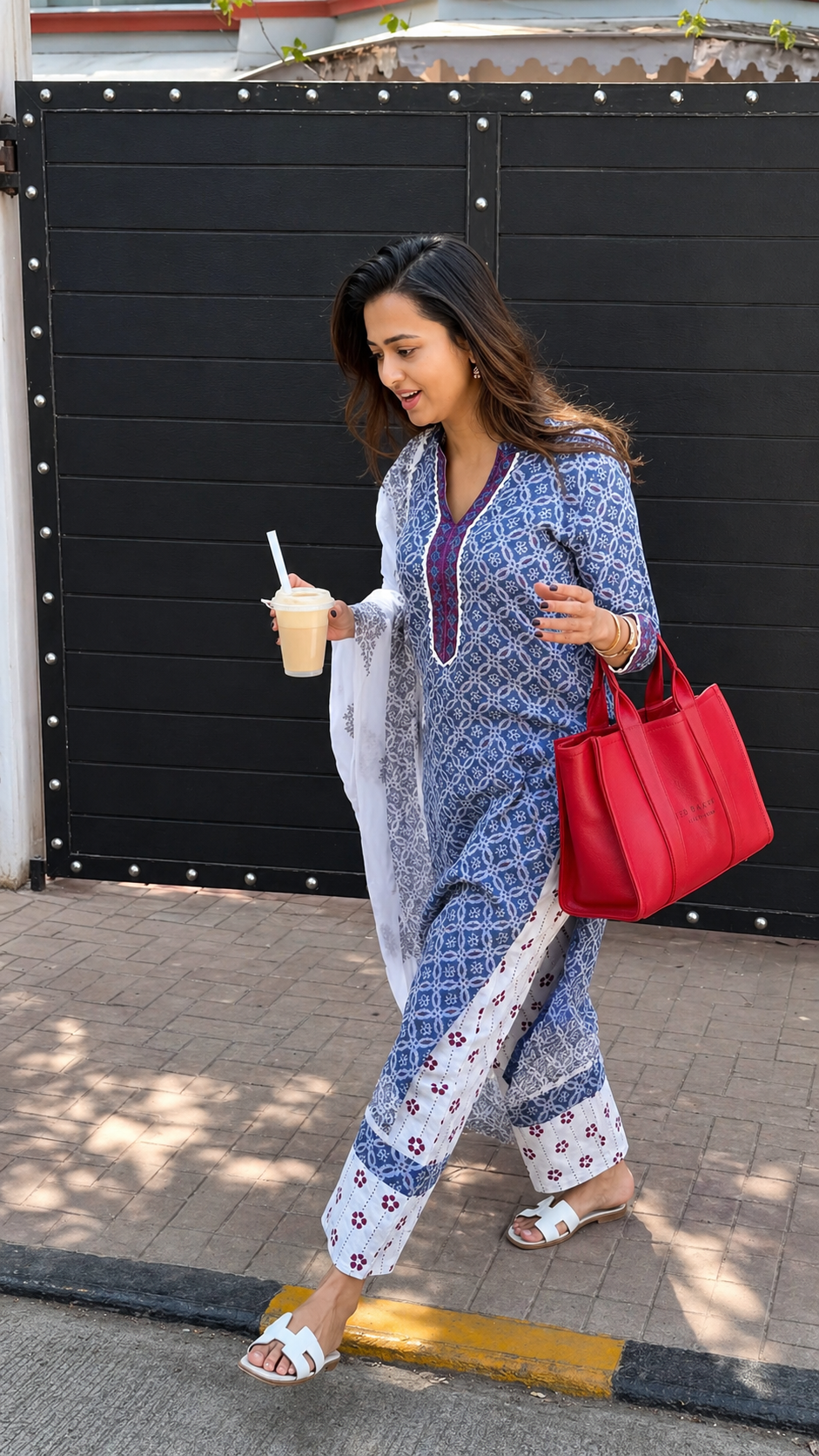 Very Stunning Linen Printed suit Set