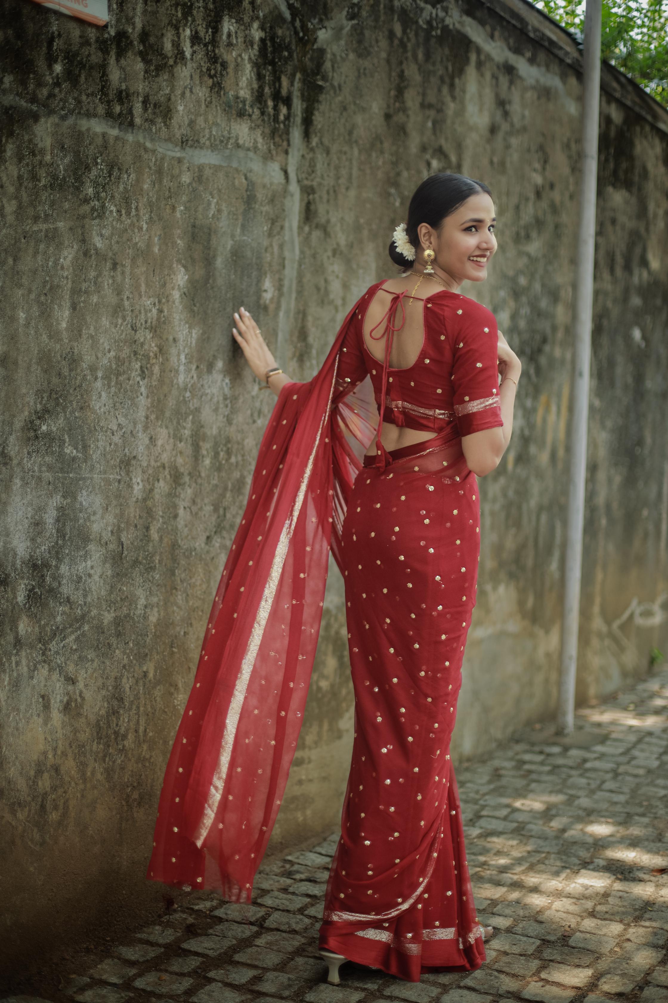Most Trending Viral Pure Viscose Georgette Festival Maroon Saree With Satin Border