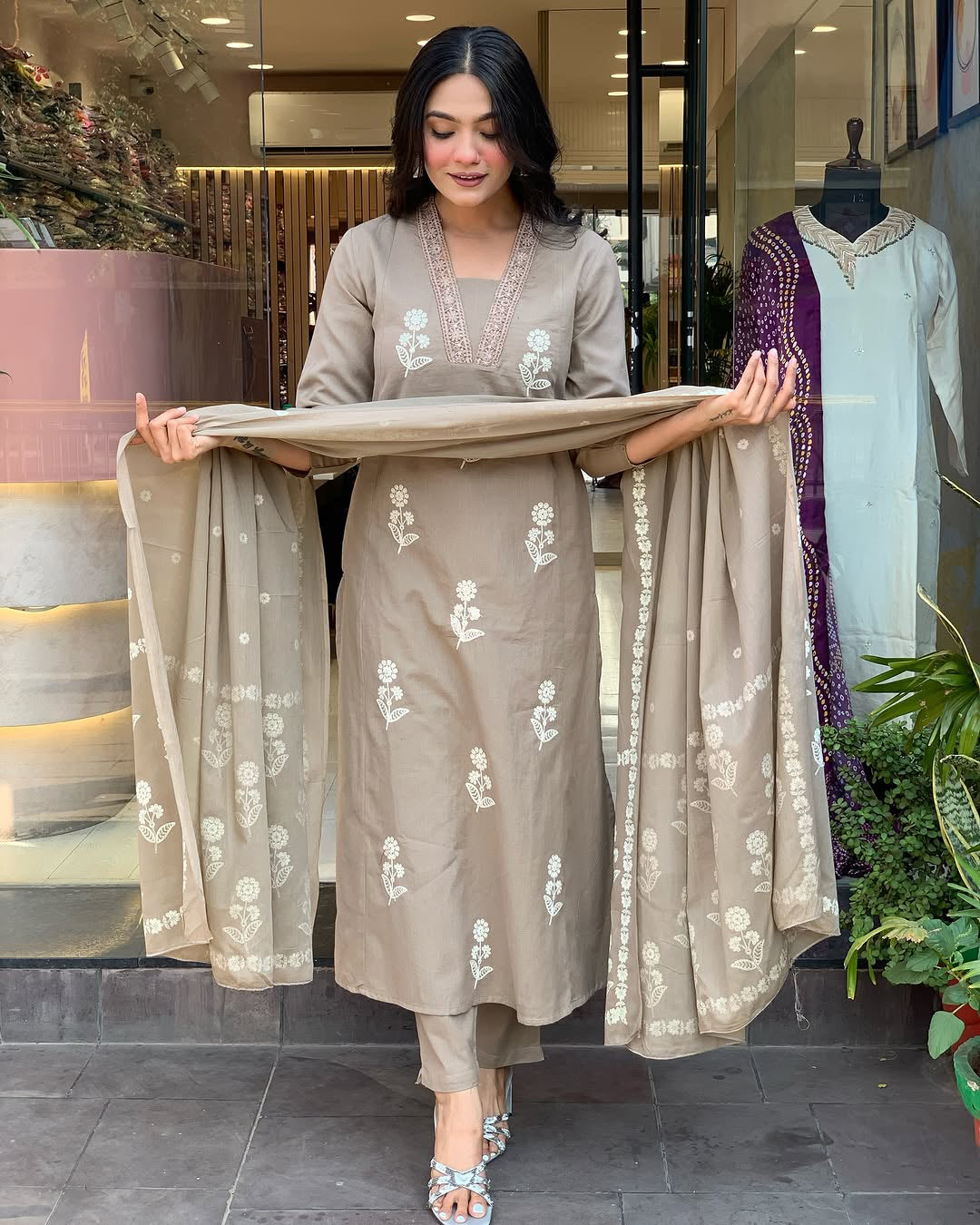 Exquisite Pure Cotton Embroidery Suit Set