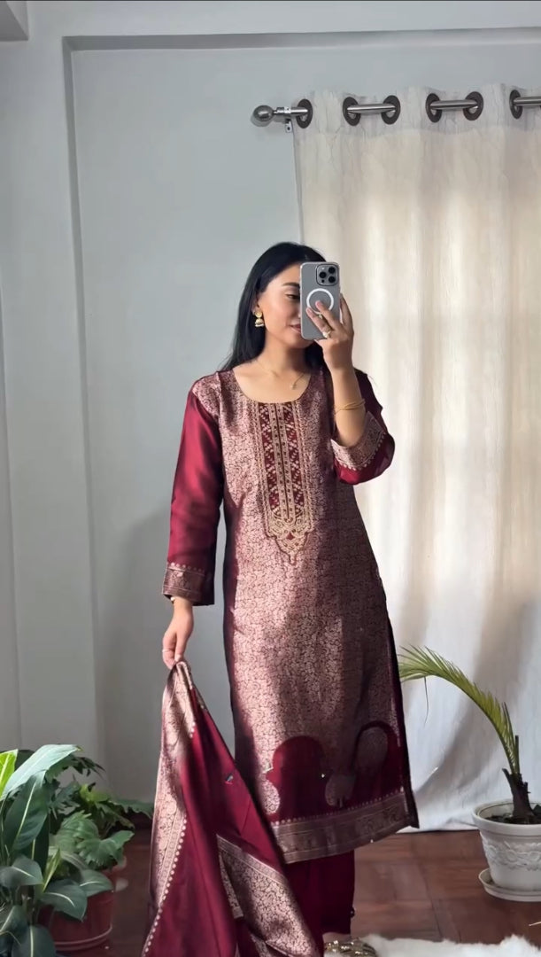 Very Stunning Pure Banarasi Silk Suit Set