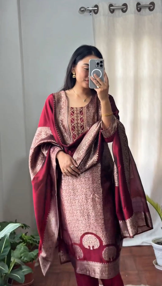 Very Stunning Pure Banarasi Silk Suit Set