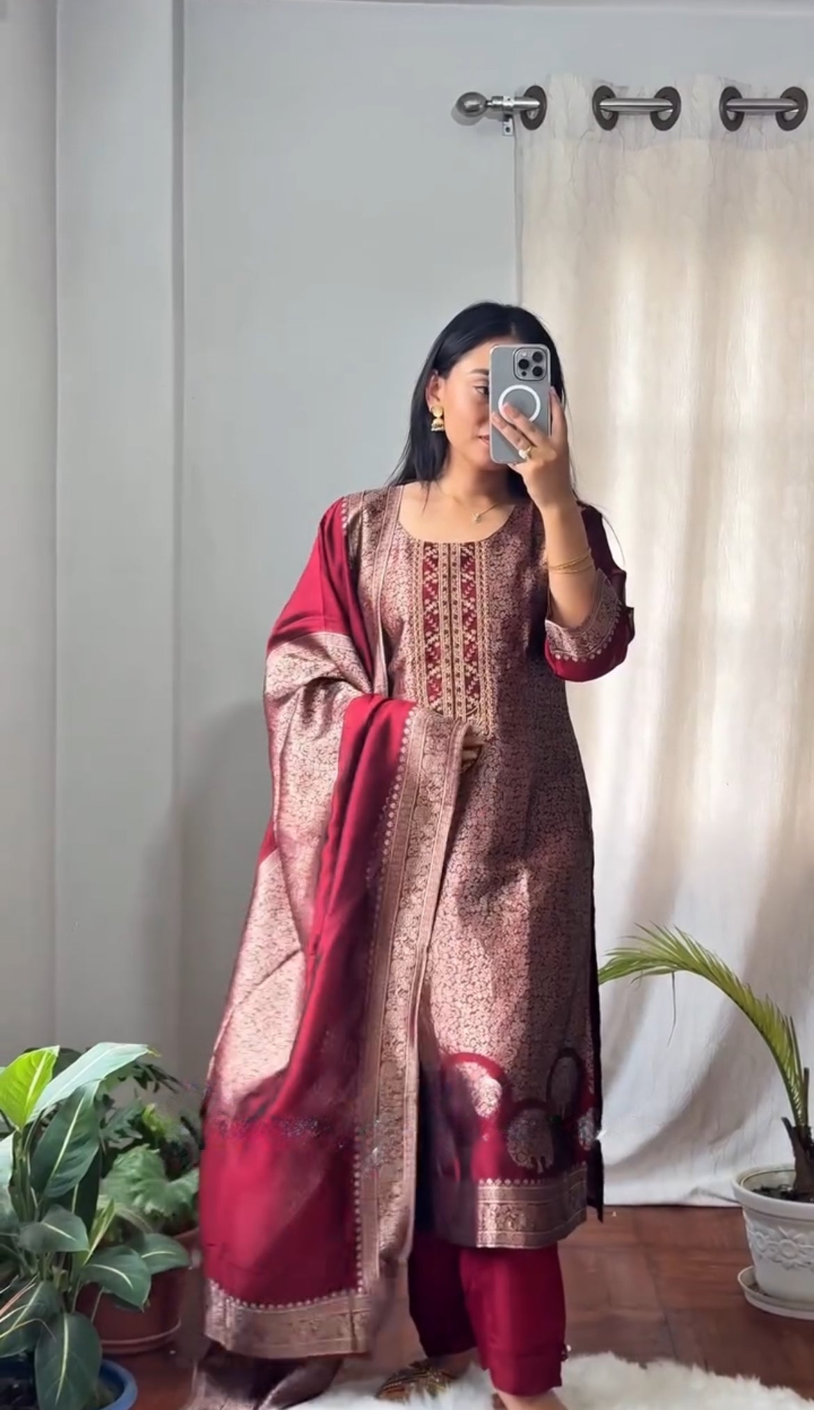 Very Stunning Pure Banarasi Silk Suit Set