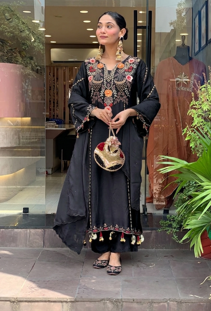 Aarunya Floral Embroidered Viscose Chanderi Suit Set