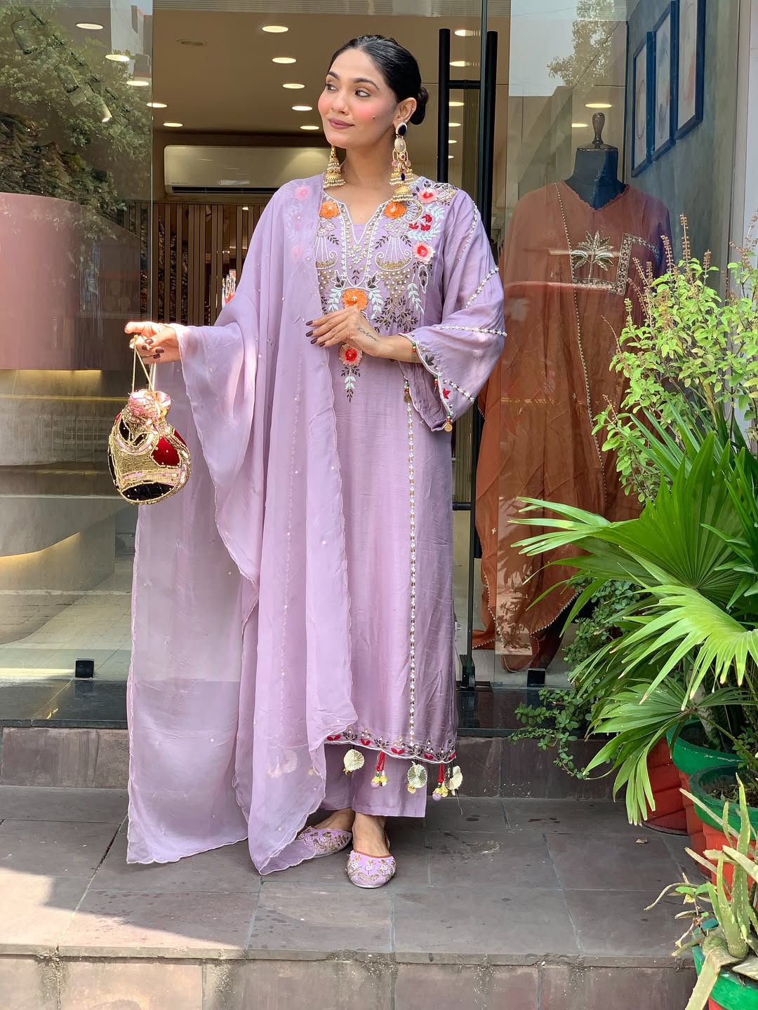 Aarunya Floral Embroidered Viscose Chanderi Suit Set