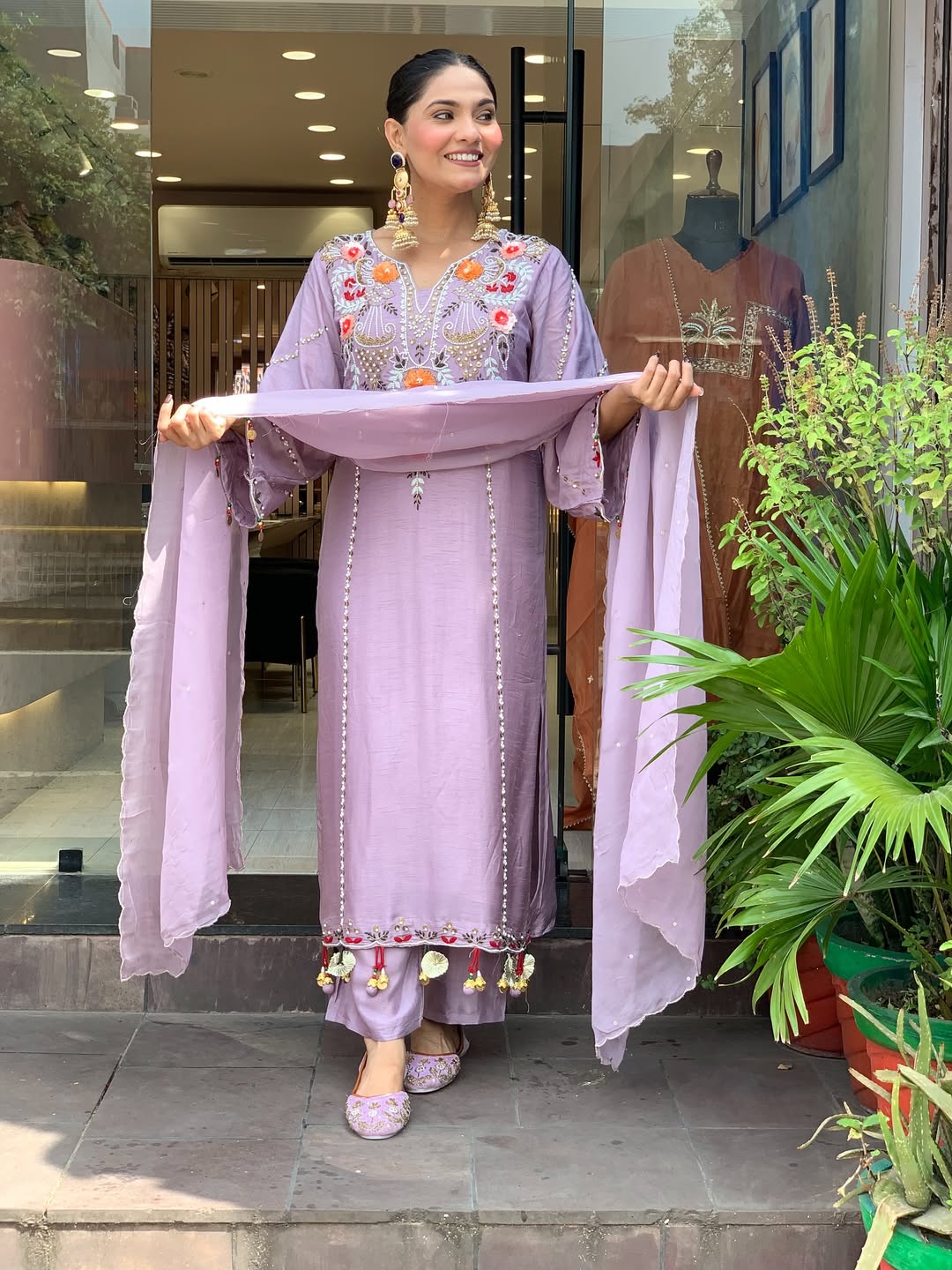 Aarunya Floral Embroidered Viscose Chanderi Suit Set