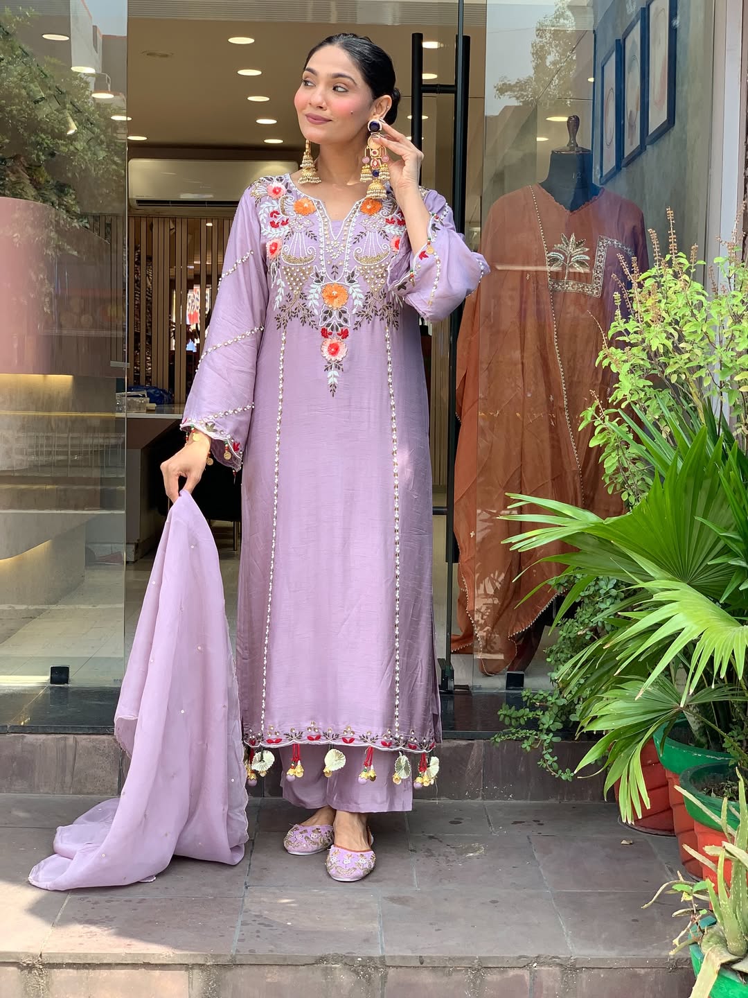 Aarunya Floral Embroidered Viscose Chanderi Suit Set