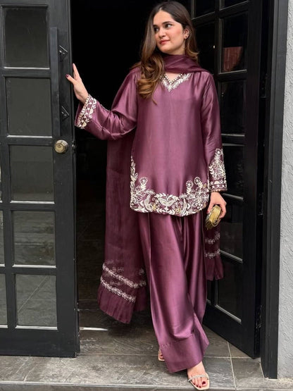 Zeenat Heritage Crepe Silk Suit Set