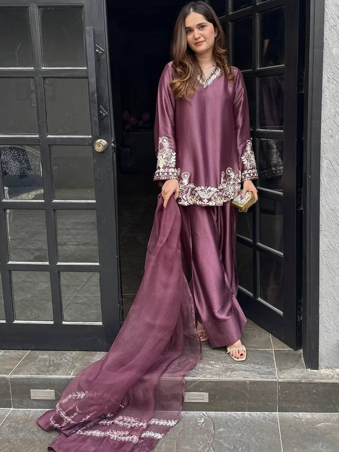 Zeenat Heritage Crepe Silk Suit Set