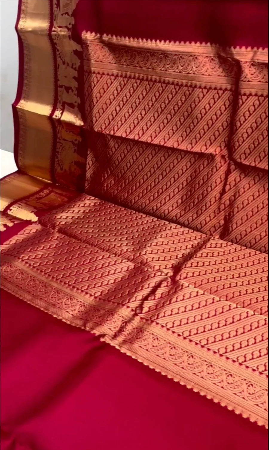 Most Beautiful ViralSoft Silk Saree With Classic Blouse Piece