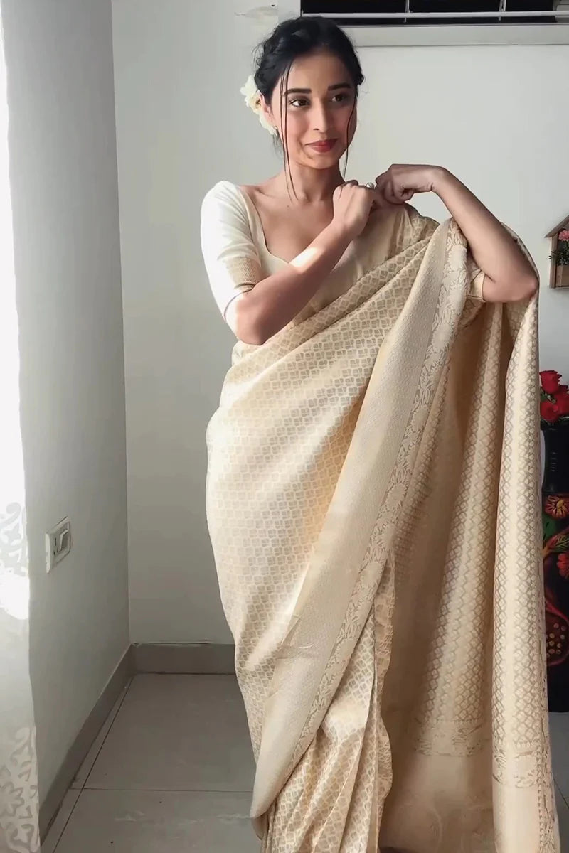 Trending 1 Min Ready To Wear Soft Silk Saree With Blouse