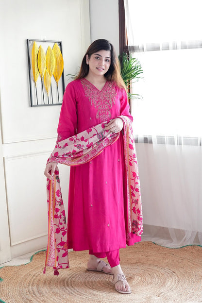 Exceptional Chanderi Suit Set With Cotton Dupatta