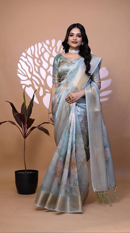 Graceful Pastal Green Handllom Silk Blend Saree With Zari border