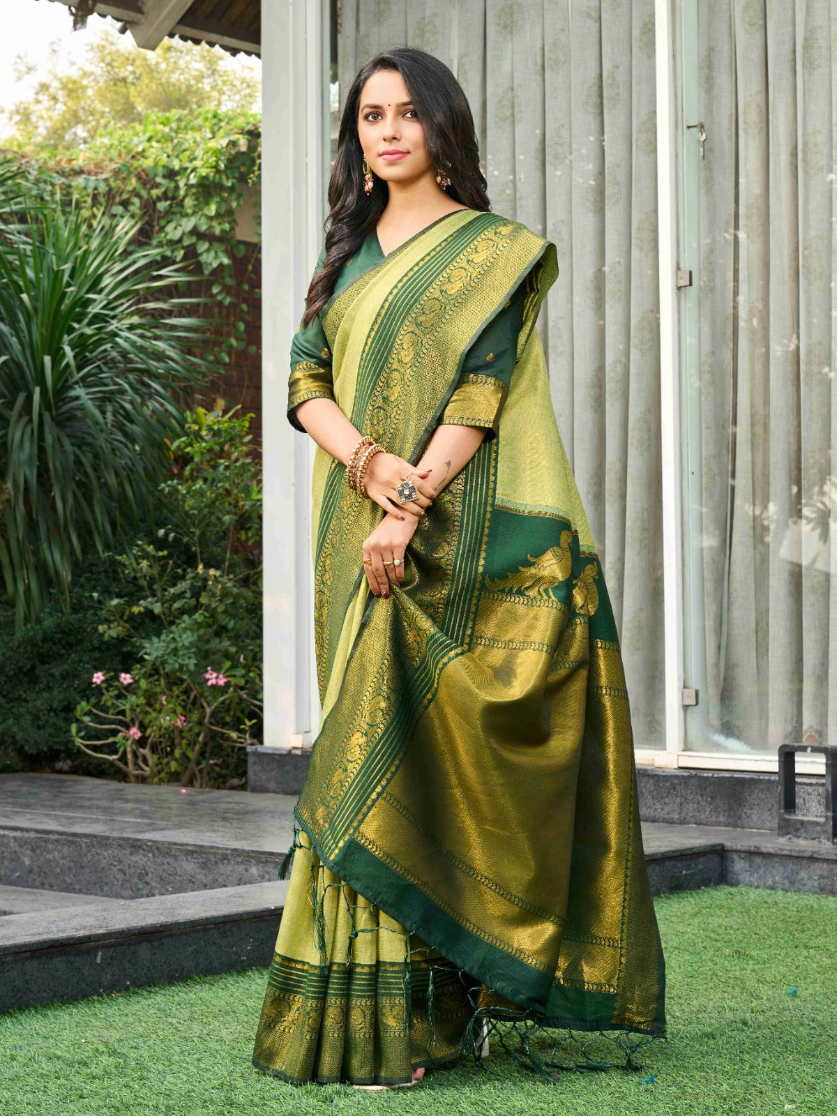 Royal Pista Soft Cotton Silk Saree With Beautiful Rich Pallu