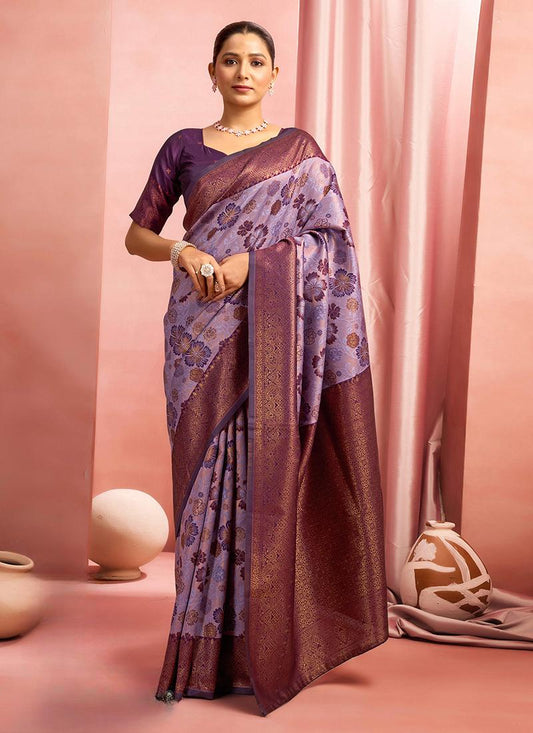 Elegant Lavender Kanjivaram Silk Saree With Shine Zari Work