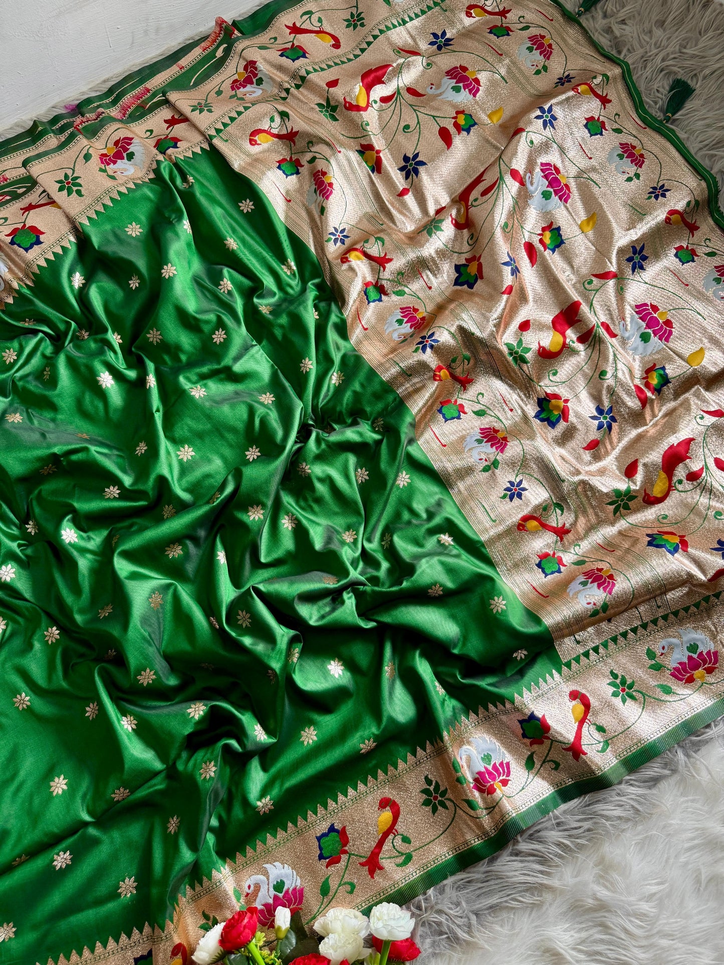 Dignified Rajhans Motifs Piathani Silk Saree with Zari Weaving