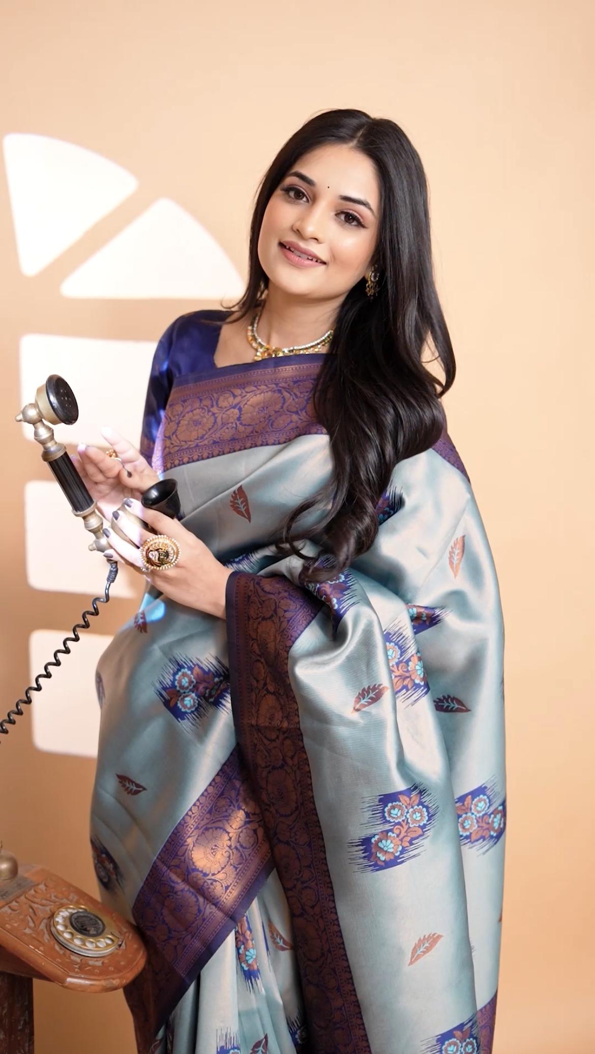 Beautiful Banarasi Silk Saree With With Zari Weaving