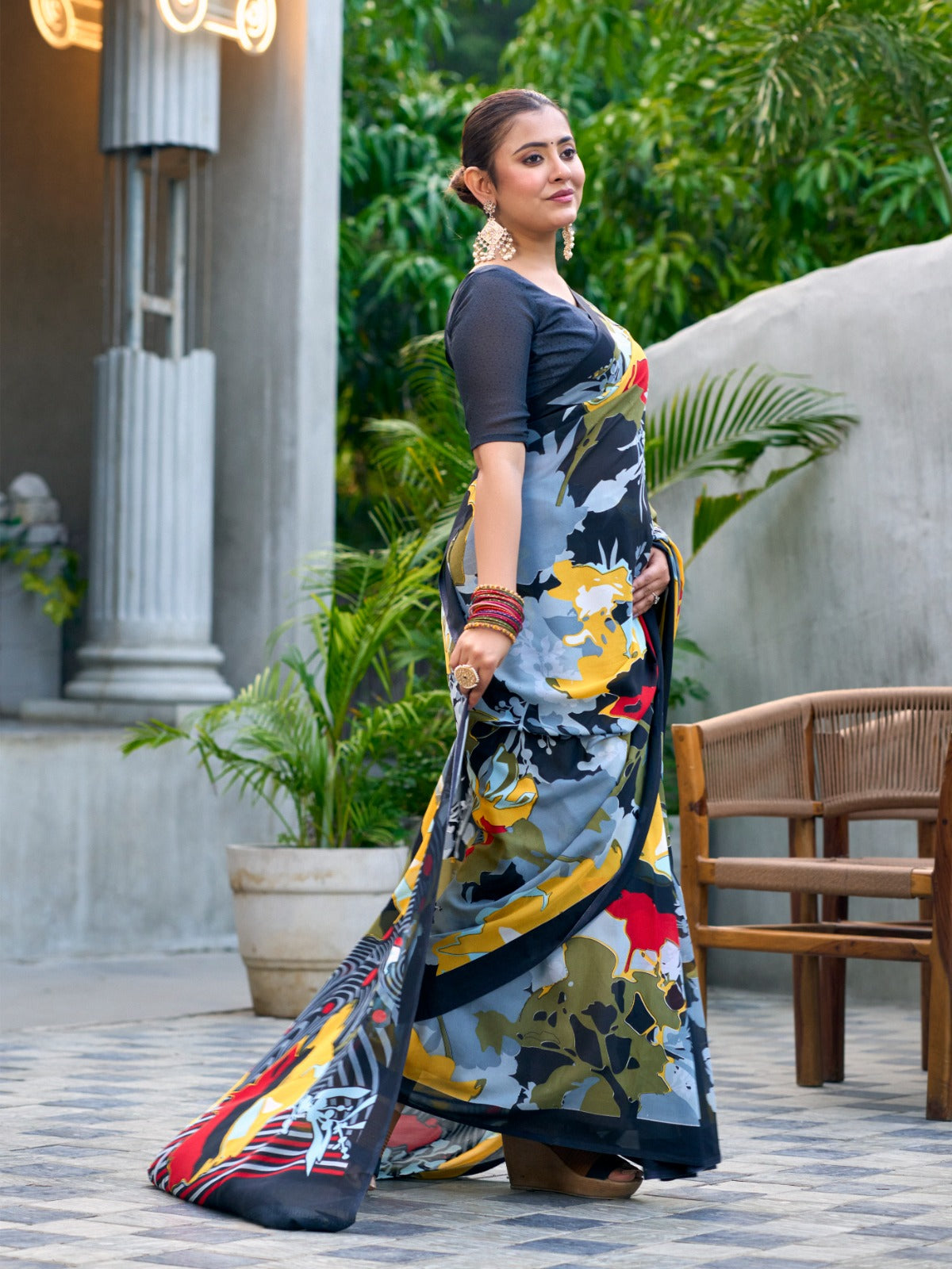 Very Graceful Georgette Saree With Stunning Floral Print