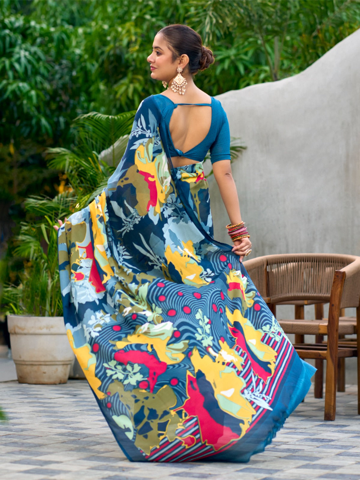 Very Graceful Georgette Saree With Stunning Floral Print