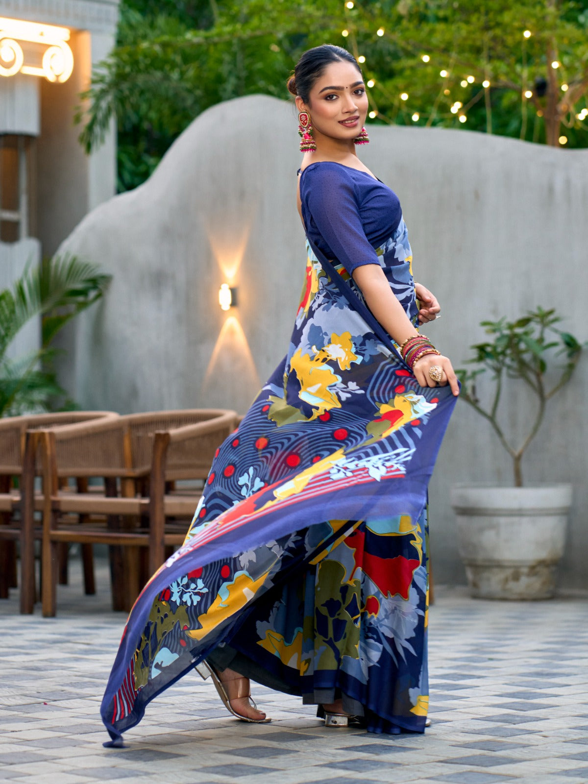 Very Graceful Georgette Saree With Stunning Floral Print