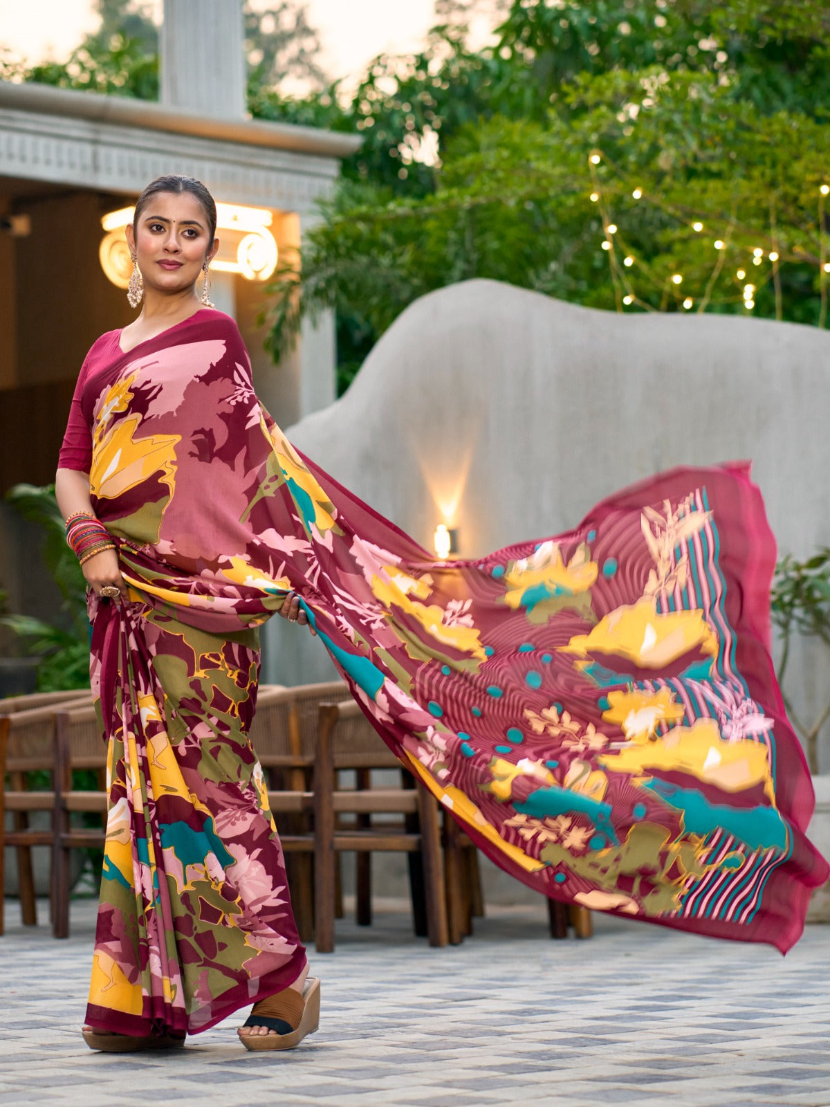Very Graceful Georgette Saree With Stunning Floral Print