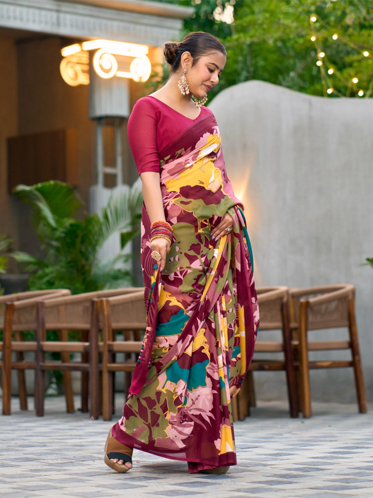 Very Graceful Georgette Saree With Stunning Floral Print