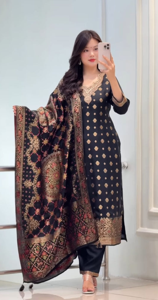 Very Charming Pure Kanjivaram Suit Set With Zar Weaving