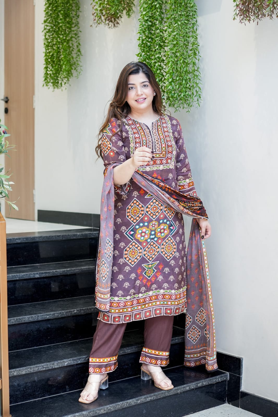 Delightful  Pure Chinon Silk suit Set with handwork Neck