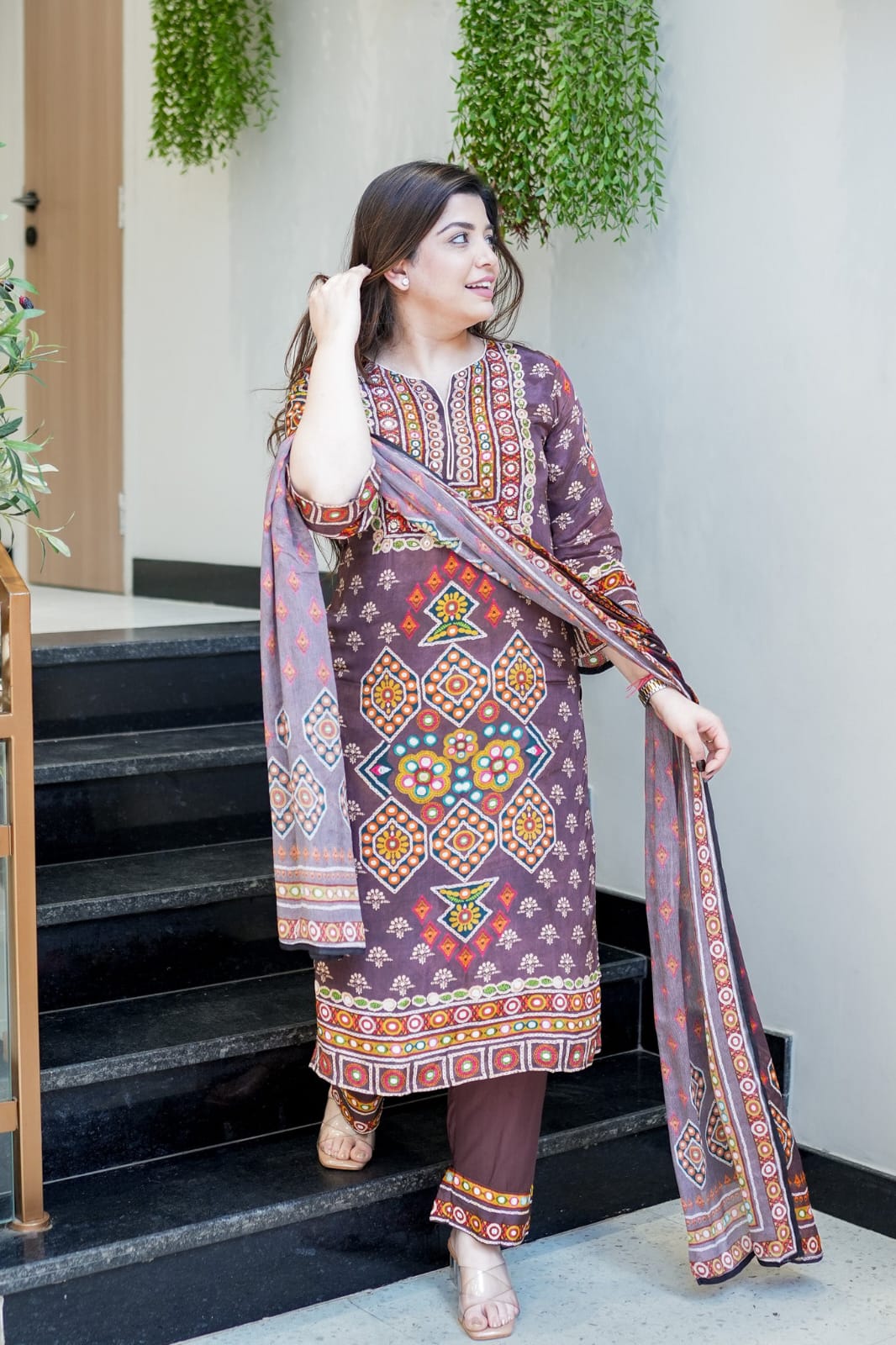 Delightful  Pure Chinon Silk suit Set with handwork Neck