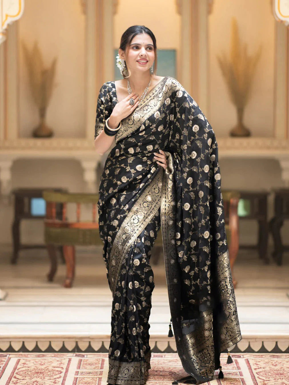 Crow Black Pure Banarasi Silk Saree With Heavy Pallu