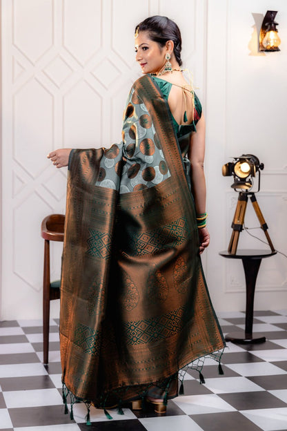 Most Good-Looking Banarasi Silk Saree With Blouse