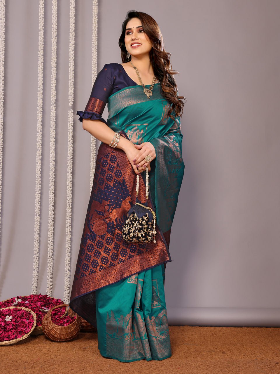 Most Elegant Banarasi Silk Saree With Rich Pallu