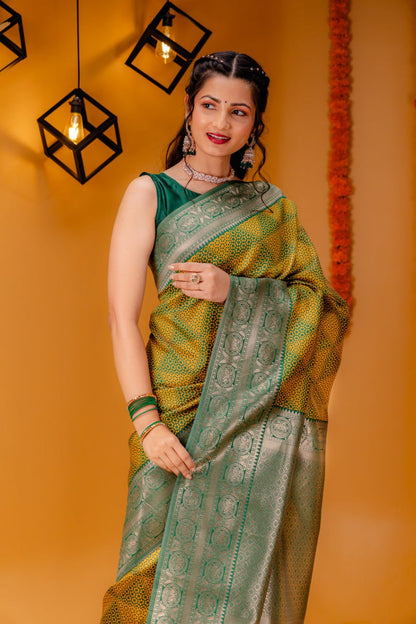 Most Engaging Banarasi Silk Saree With Zari Weaving