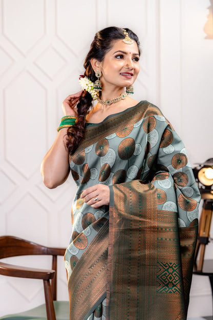 Most Good-Looking Banarasi Silk Saree With Blouse