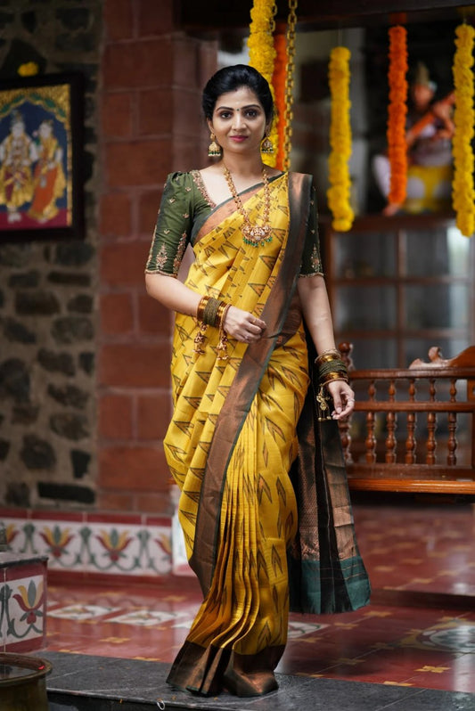 Most Lovely Banasari Silk Saree With Blouse