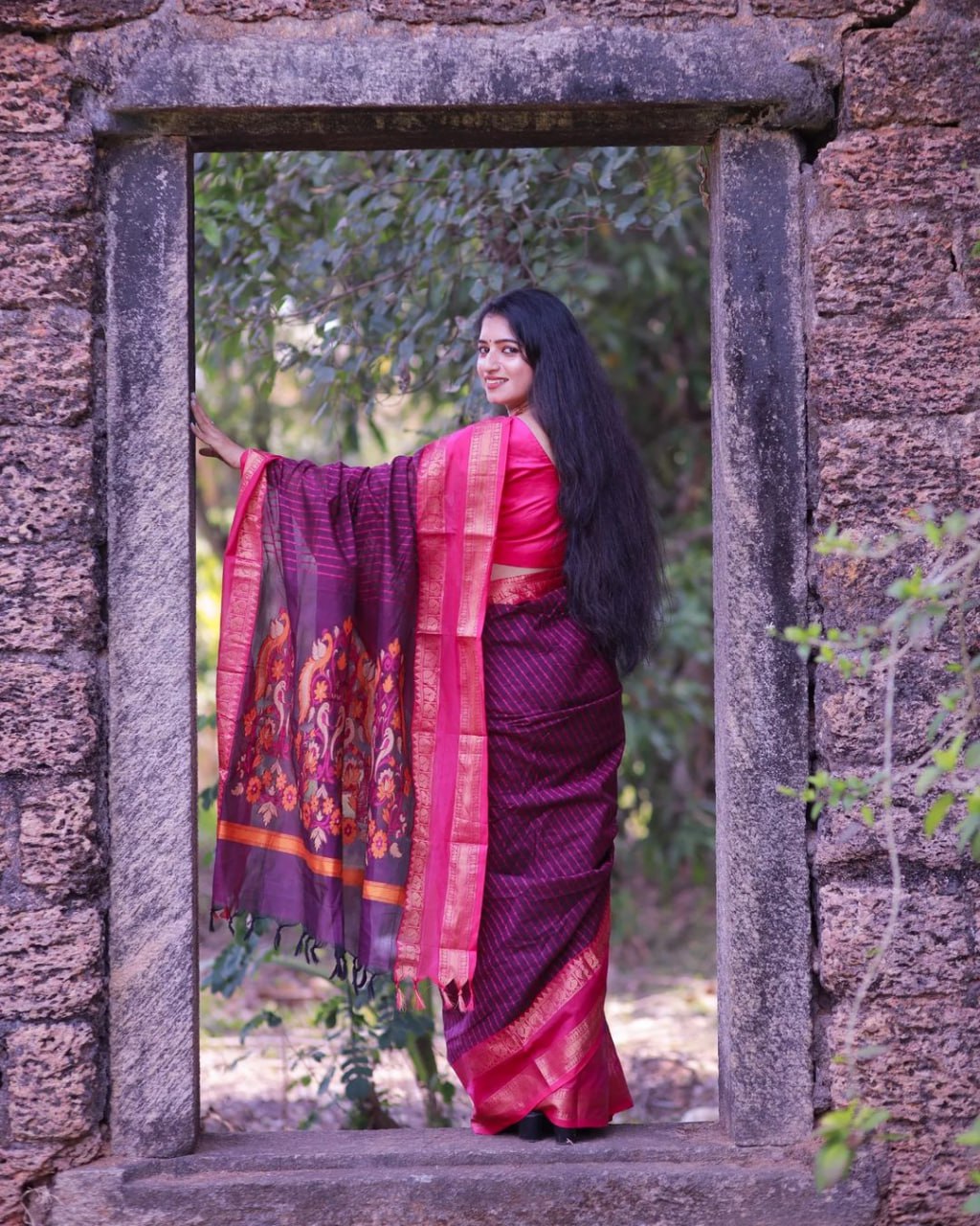 Most Magnificent Banarasi Silk Saree With Rich Pallu