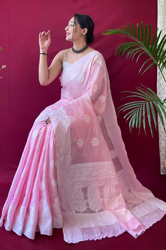 Most Stunning Traditional Silk Saree With Rich Pallu