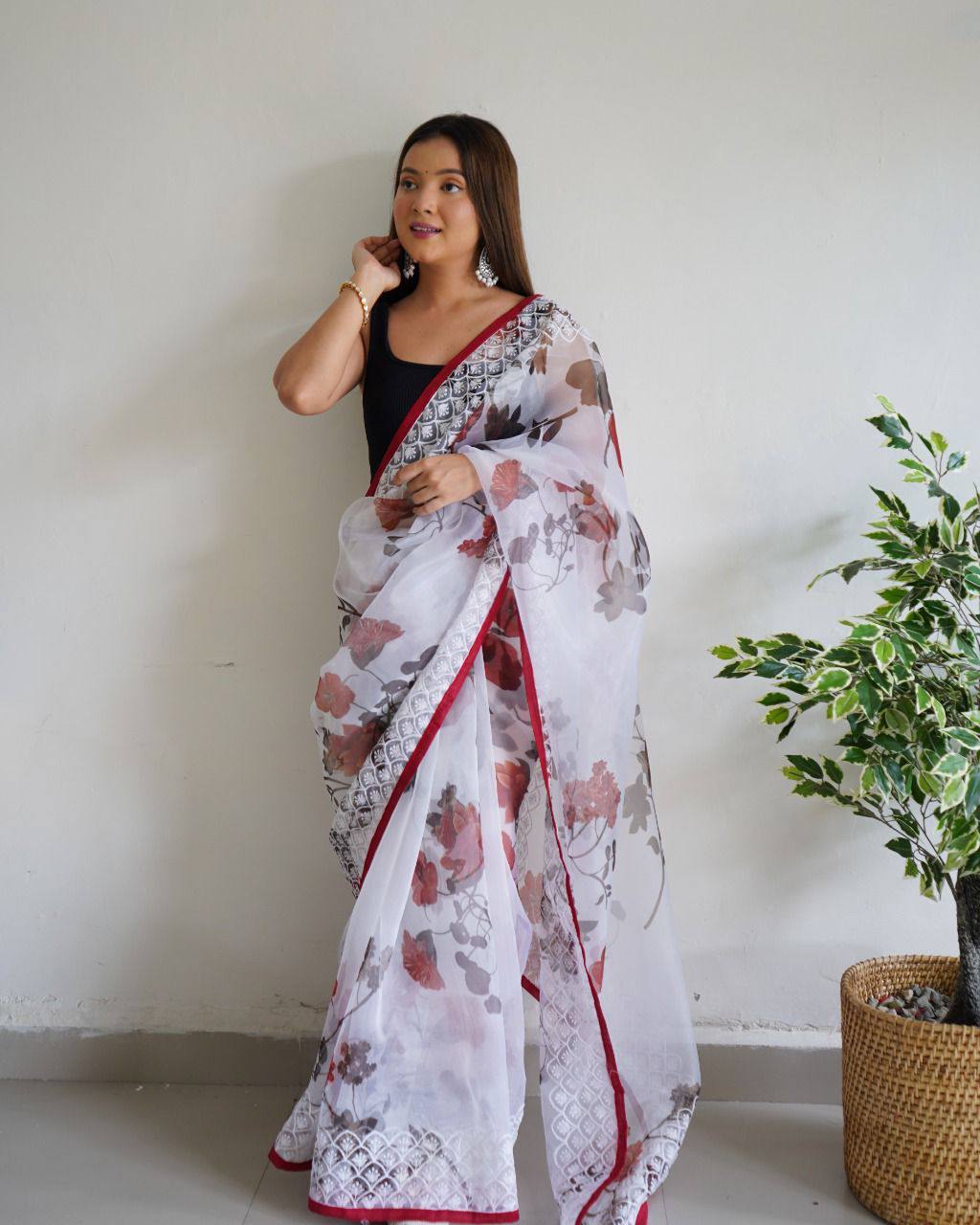 Soft Pure Organza Silk Saree With Pure Viscose Heavy Thread Work