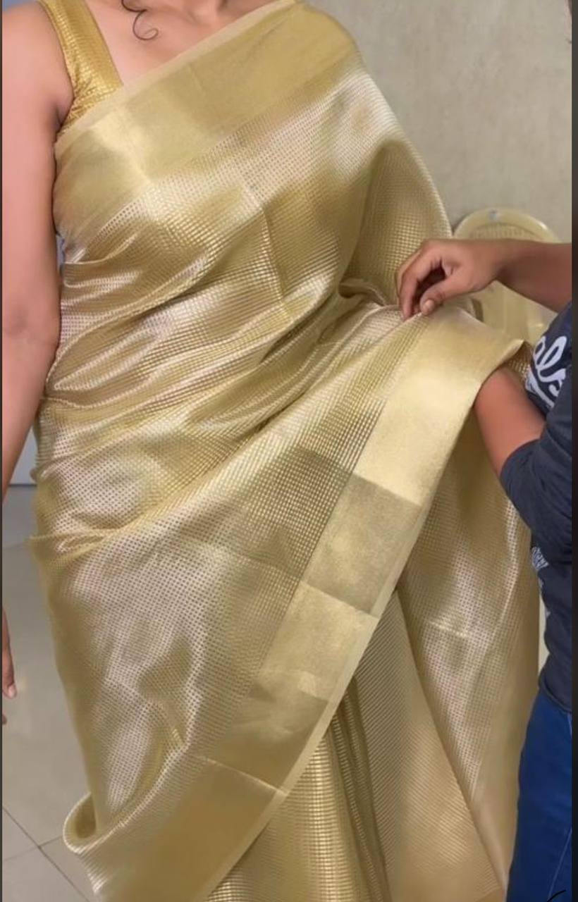 Trending Bollywood Tissue Metalic Pure Banarasi Zari Silk Saree