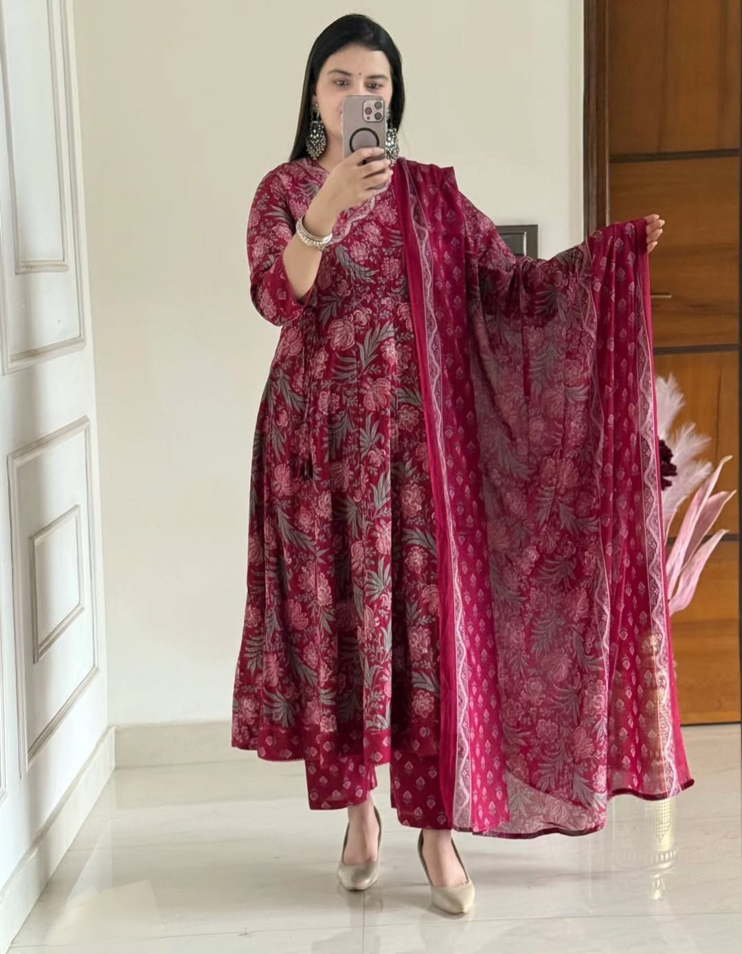 Very Elegant Anarkali Style Pure Cotton Suit Set