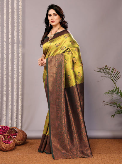 Most Appealing Banasari Silk Saree With Blouse