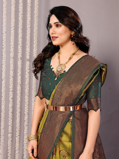 Most Appealing Banasari Silk Saree With Blouse