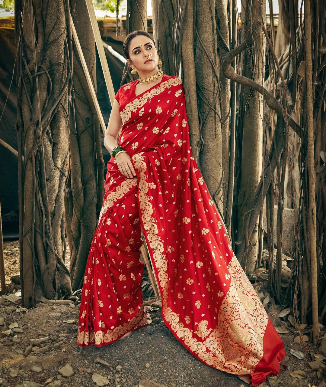 Most Ravishing Banarasi Silk Saree With Zari Weaving