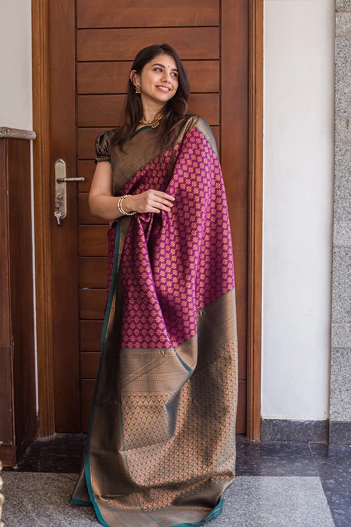 Most Lovely Banarasi Silk Saree With Zari Weaving